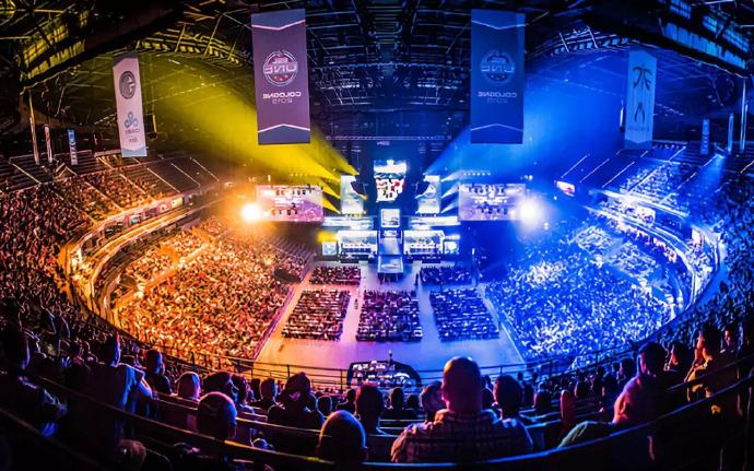 往在战略背 往在战略背